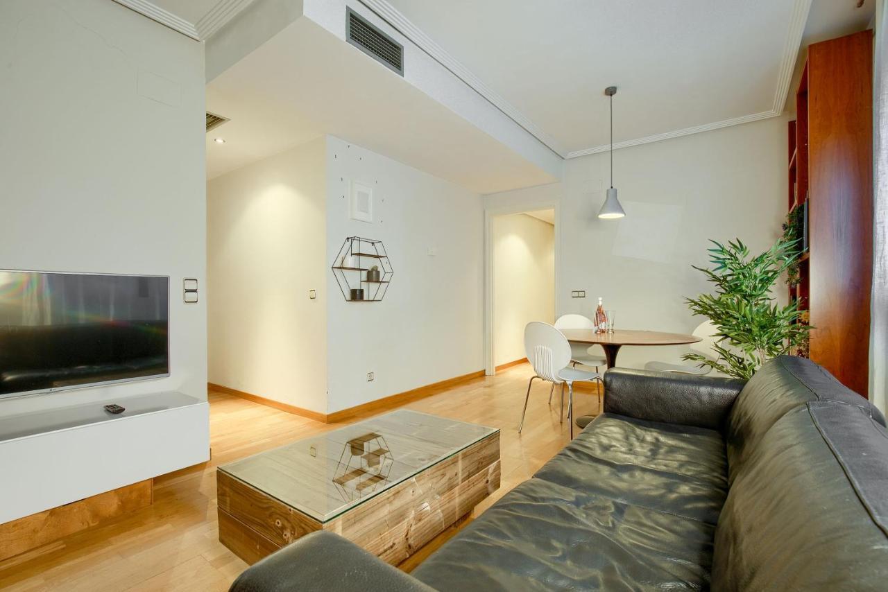 Apartamento En Chamberi Con Piscina - Lovely Apartment In The City Center With Swimming Pool Madrid Luaran gambar